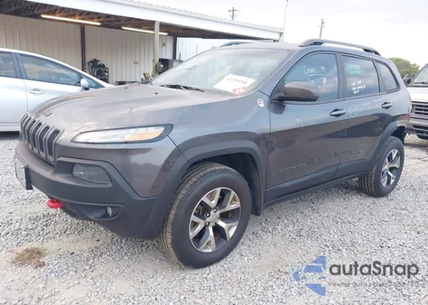 2015 Jeep Cherokee Trailhawk from USA, damaged, VIN 1C4PJMBS2FW583064